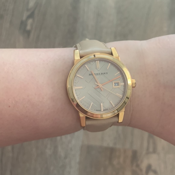 Burberry The City BU9109 watch - Picture 8 of 11